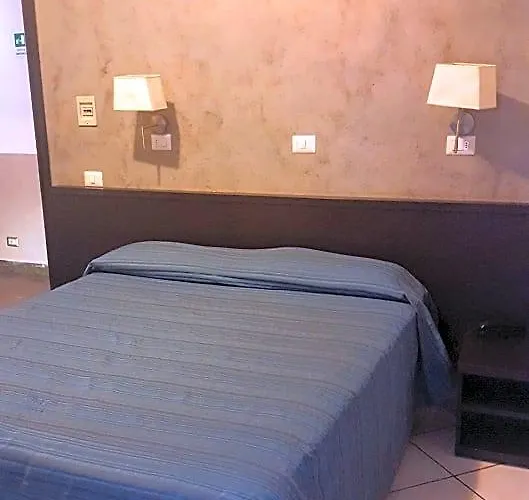 Otel Clarin 2*