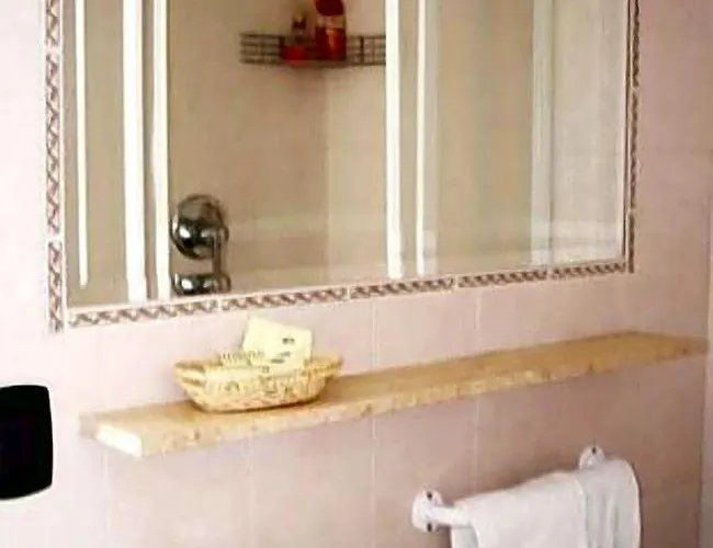 Clarin Hotel 2*
