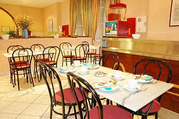 Otel Clarin 2*